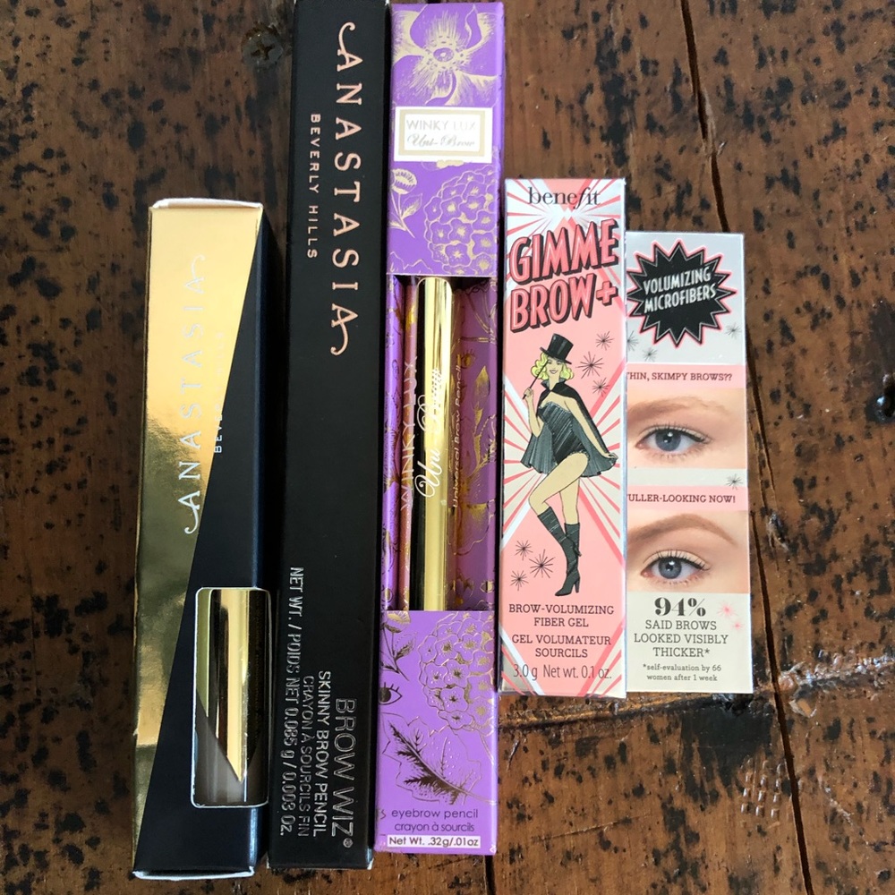 4 light/universal/taupe brow products